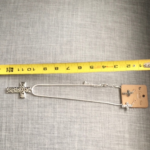 💥New Silver Filagree Cross Necklace Earring Set - Picture 6 of 9